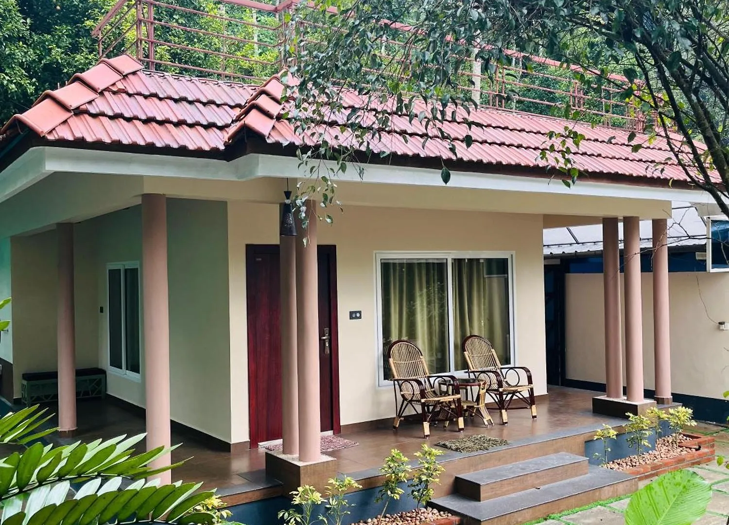 Fab Valley Homestay Munnar