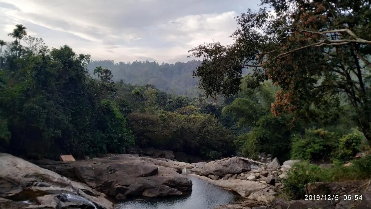 Fab Valley Homestay Munnar